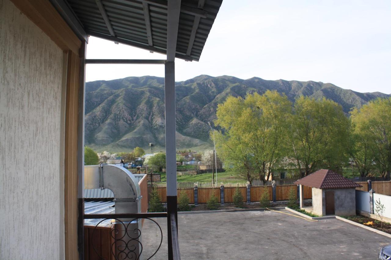Saty Guest House Exterior photo